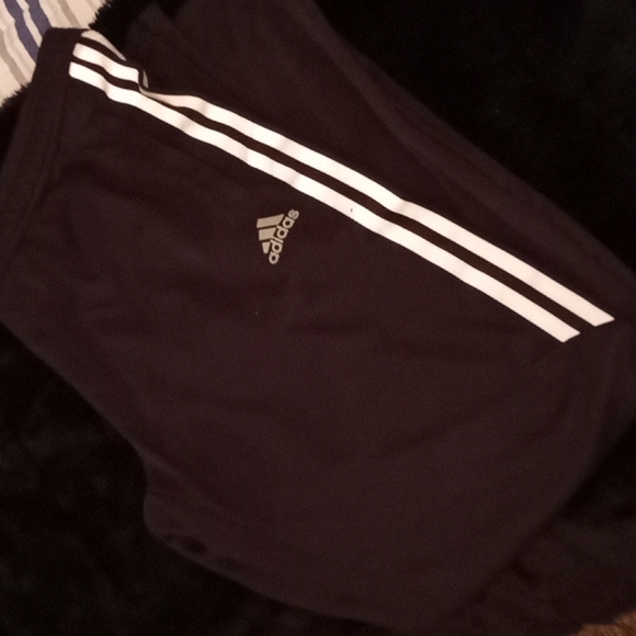 Clothes - Picture 2 of 3